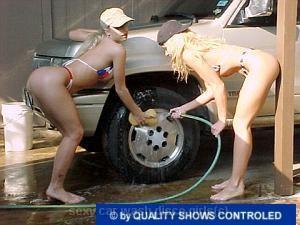 the sexy car wash disco girls_2008-02-17_02-46-06